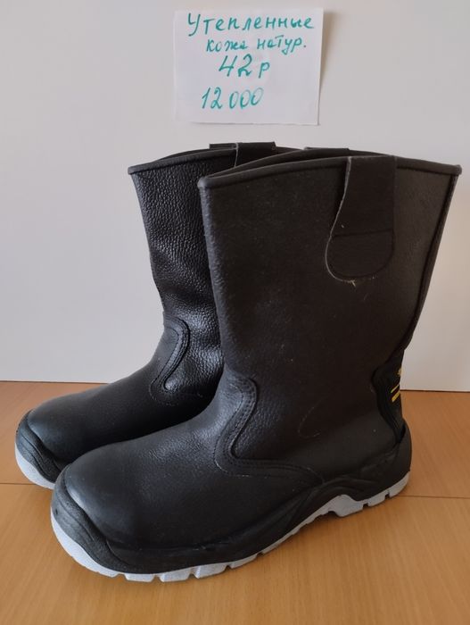 Рабочие сапоги, валенки и батинки