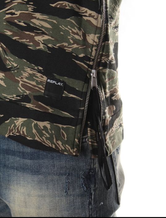 Блуза RAPLAY.  .