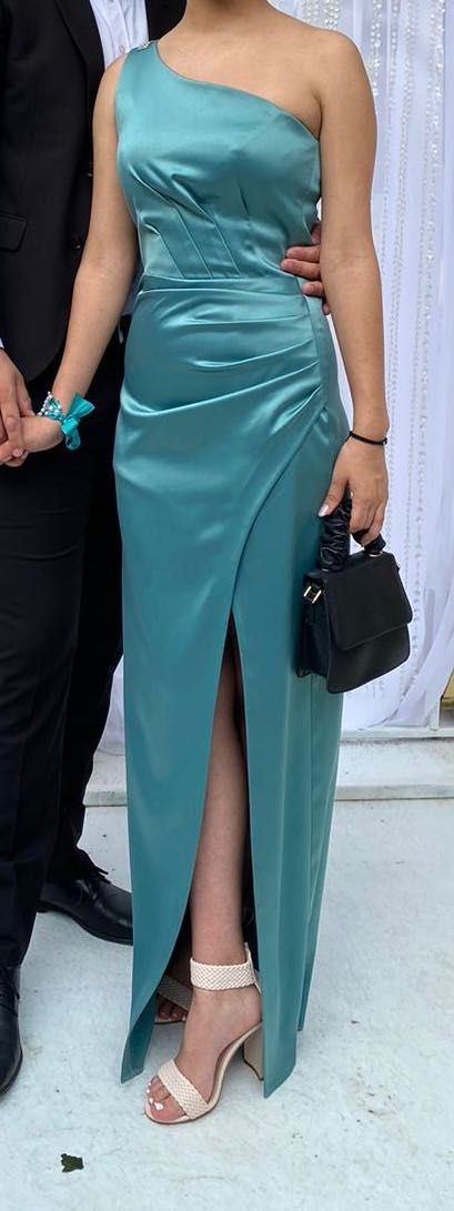 Rochie de seară sau alte ocazii