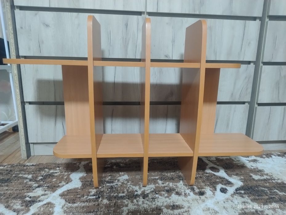 Продам навесную полку