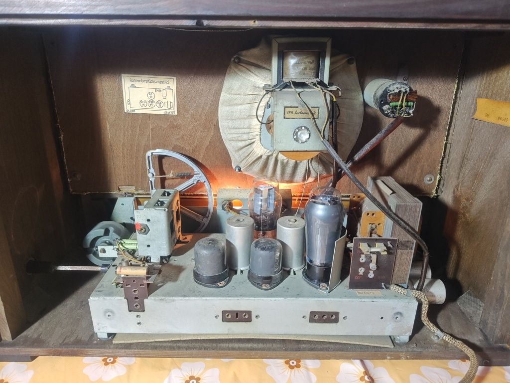 Старо германско лампово радио Olimpia 542 wm
