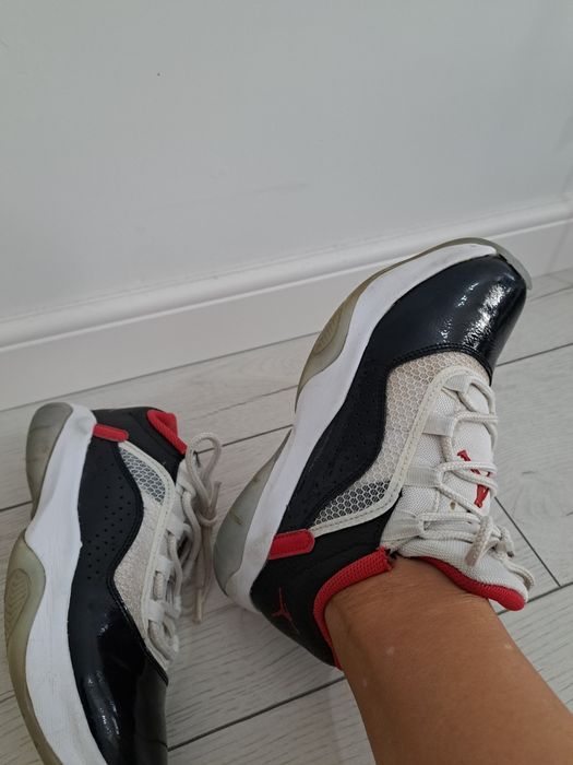 Adidasi nike jordan 11 CMFT marimea 38