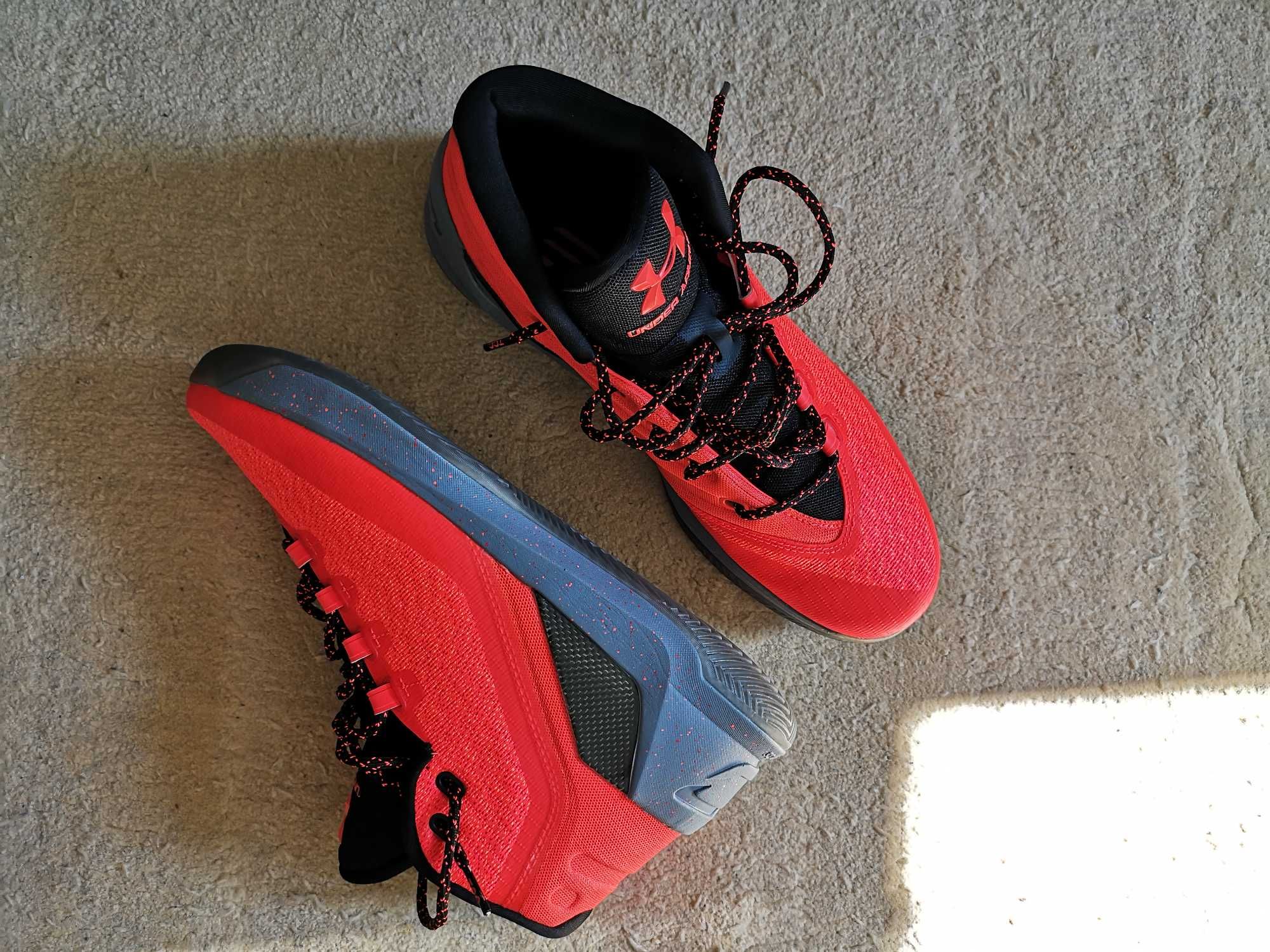 маратонки Under Armour Curry номер 43/44