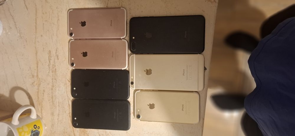 Vand telefoane iphone