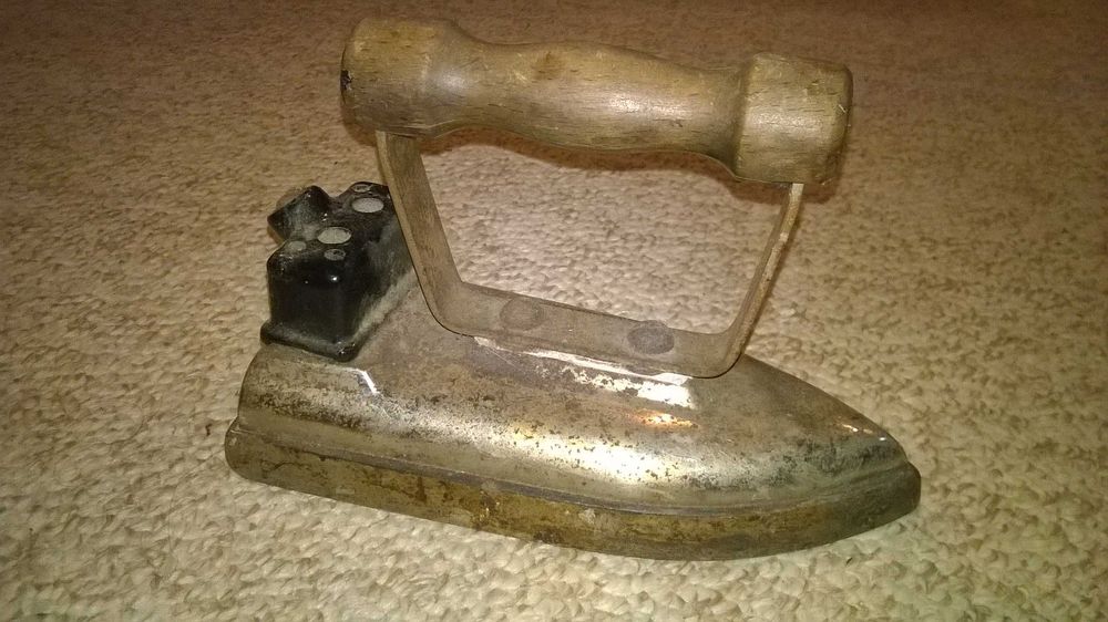 fier calcat vechi vintage