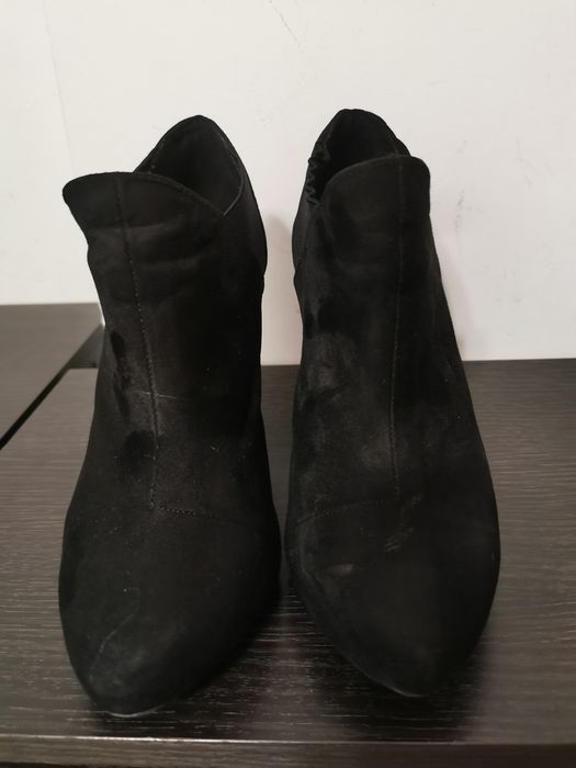 Bershka дамски велурени боти