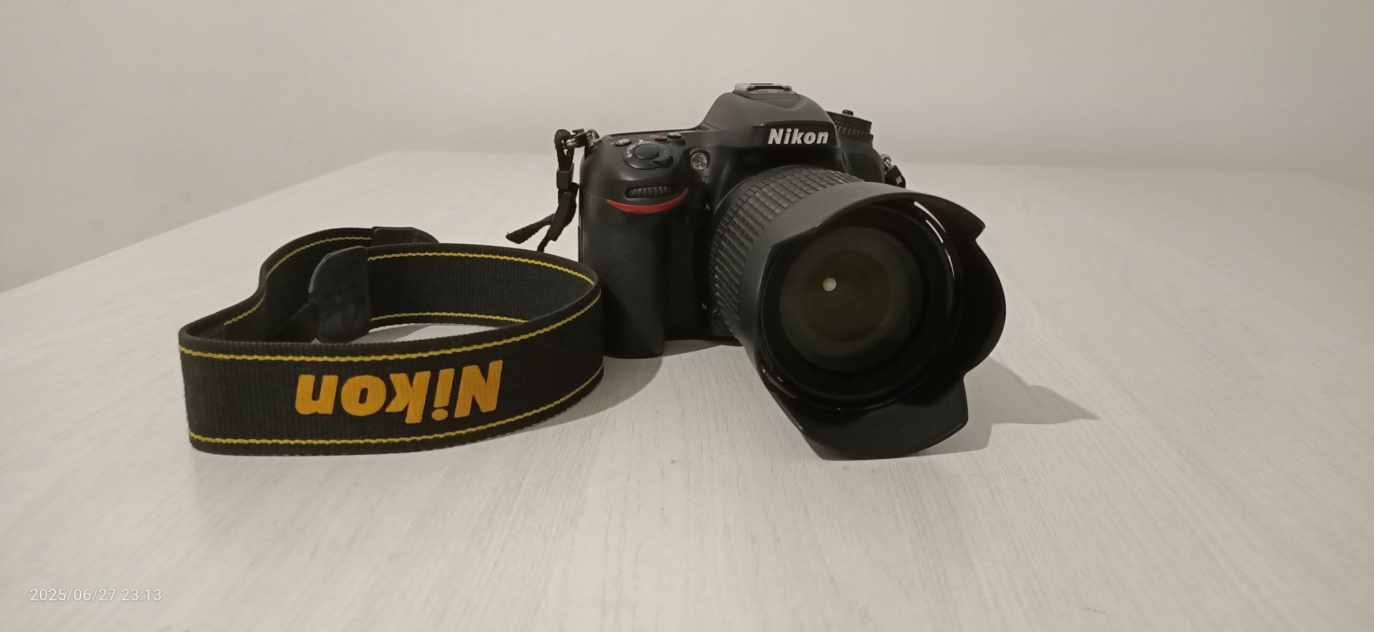 Nikon D7100              .