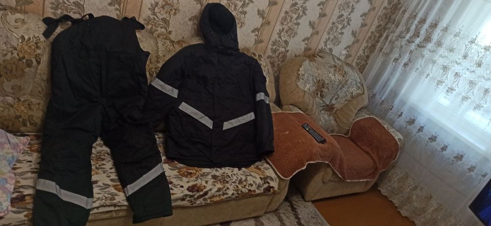 Продам зимний костюм.
