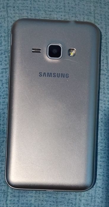 Samsung j1 2016 sotiladi