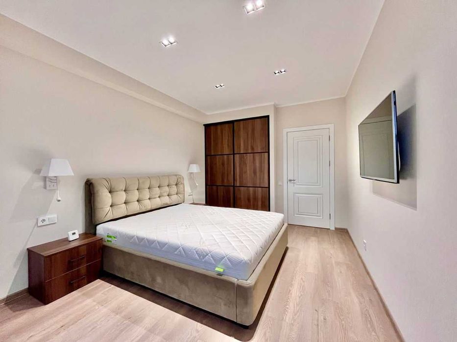 Дава се под наем Двустаен апартамент в София, Витоша - 68 кв.м за 450 € - Снимка #1