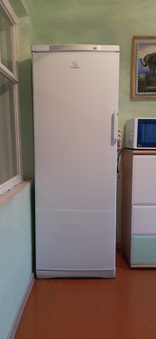 Продам морозильную камеру Бирюса