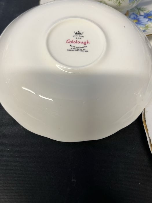 Колекционерски,порцеланов сервиз за кафе-6 тройни сета