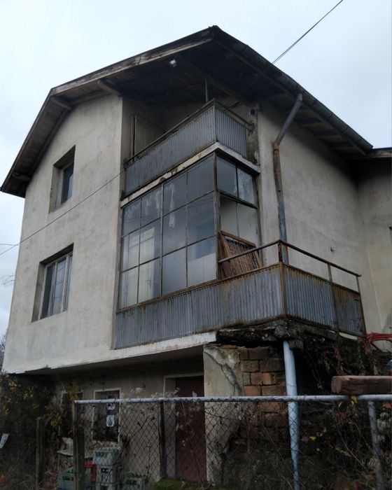 Продава къща в гр.Дупница