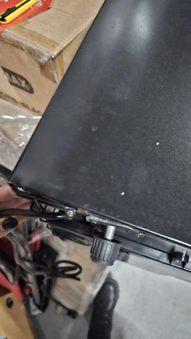 Охладител за вино Adler AD-8083, Транспортен дефект