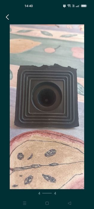 Manson de etansare pentru strapungeri de teava prin acoperis