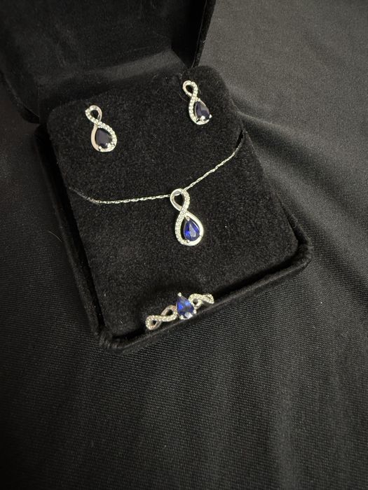 Комплект бриллианты с сапфиром