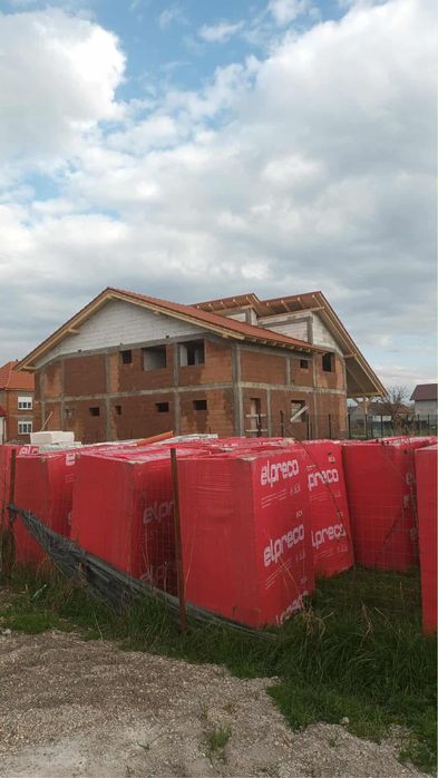 Casă P+M, teren 900 mp - Jupa Caransebeş