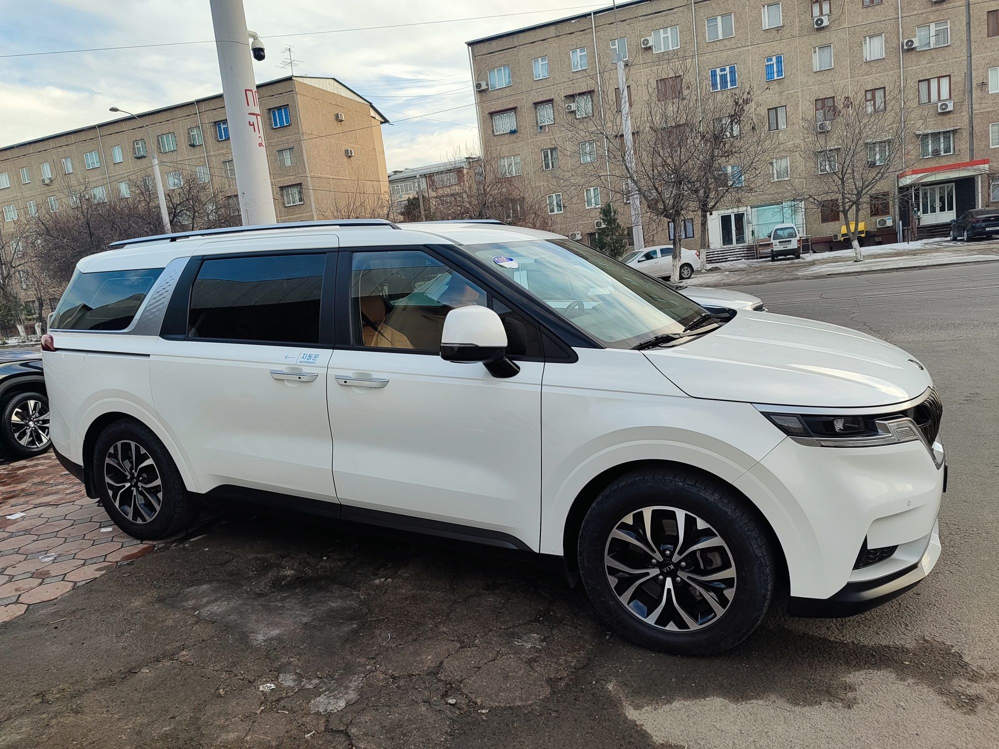 KIA carnival 2021
