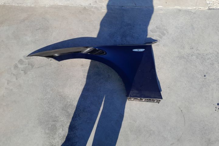 Aripa fata stanga BMW Seria 1 E81/E82/E87/E88 [facelift] [2007 - 2012