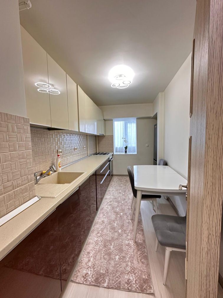 Vând apartament unirii centru