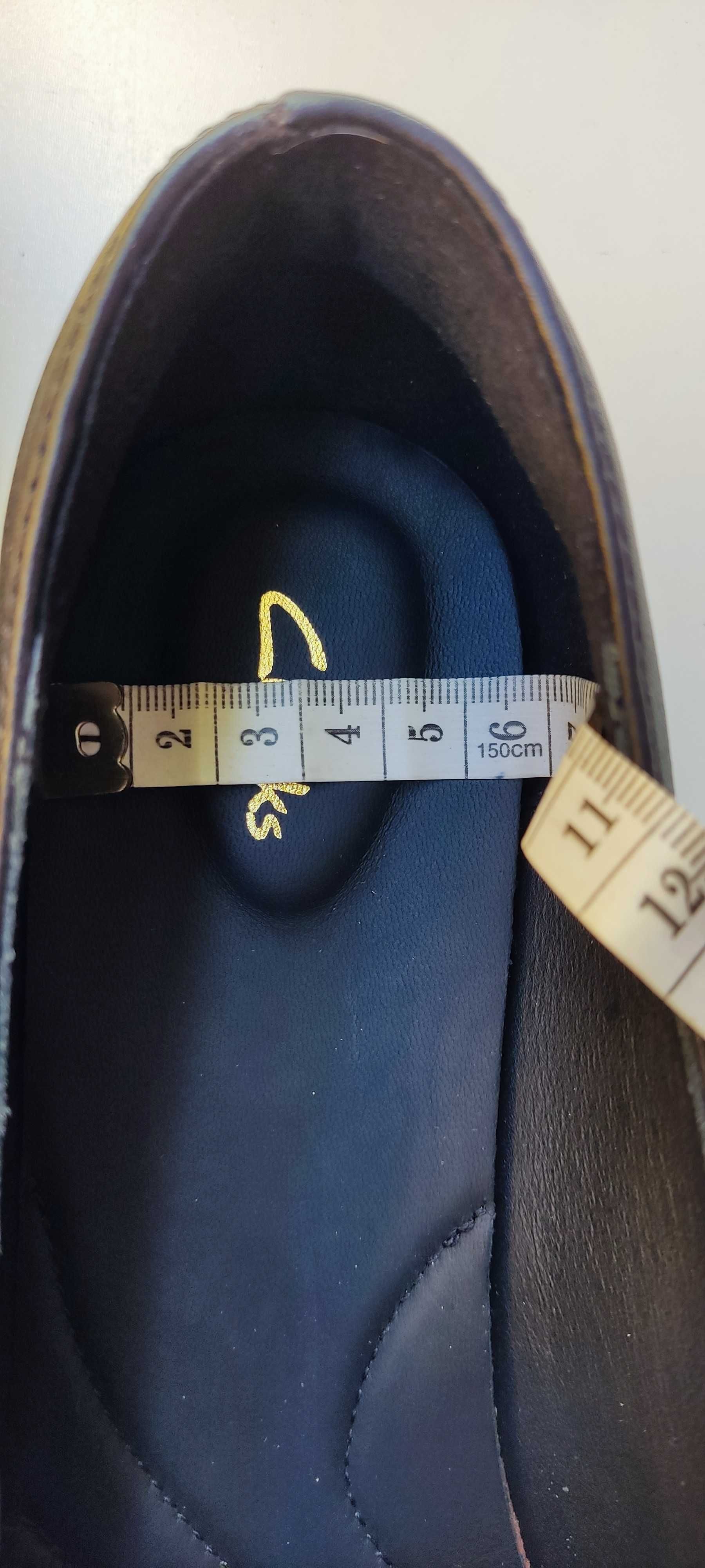 НОВИ дамски кожени обувки мокасини Clarks/ Кларкс - 41 номер/ 100 лв
