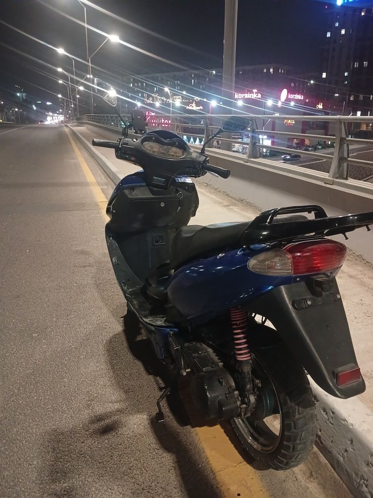 Skuter 150 kubli holati zor yurib turgan aybi yoq
