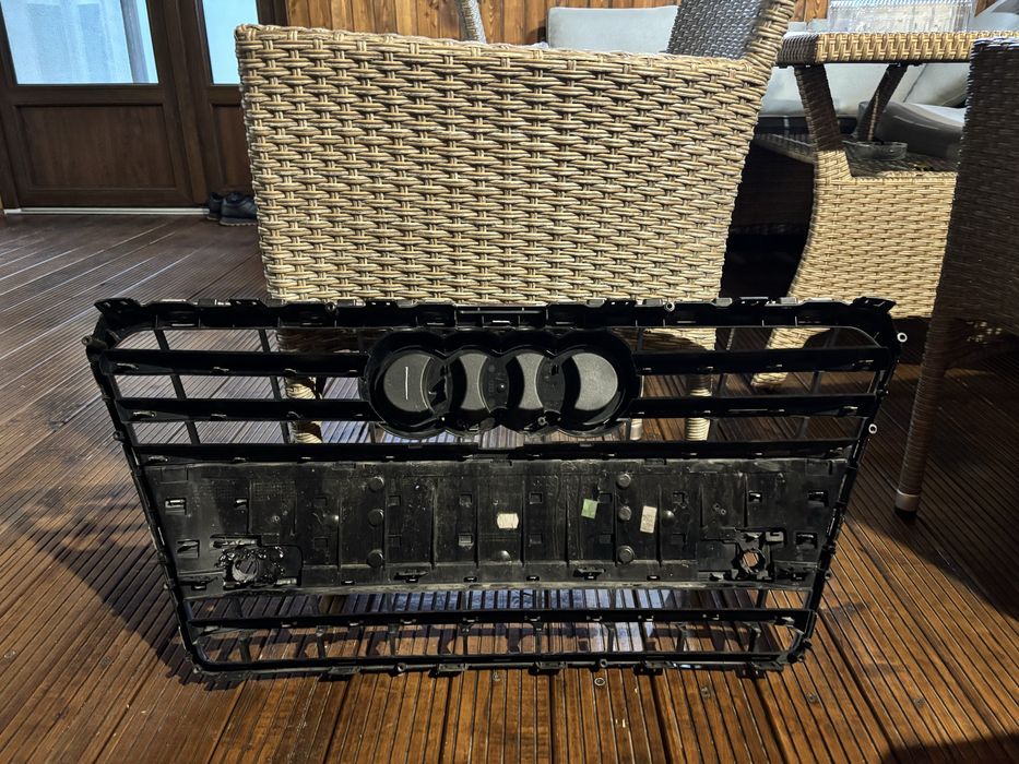 Grila fata audi A7 2014