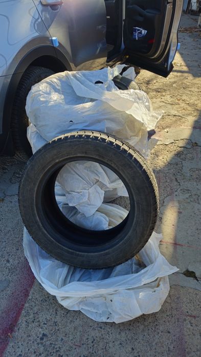 Автошины Toyo 225/60/17 комплект 4шт б/у. 2 сезона ,