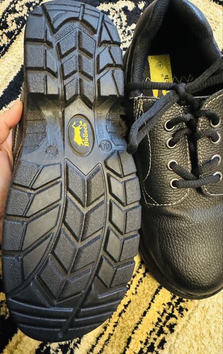 Pantofi barbati marimea 40 noi