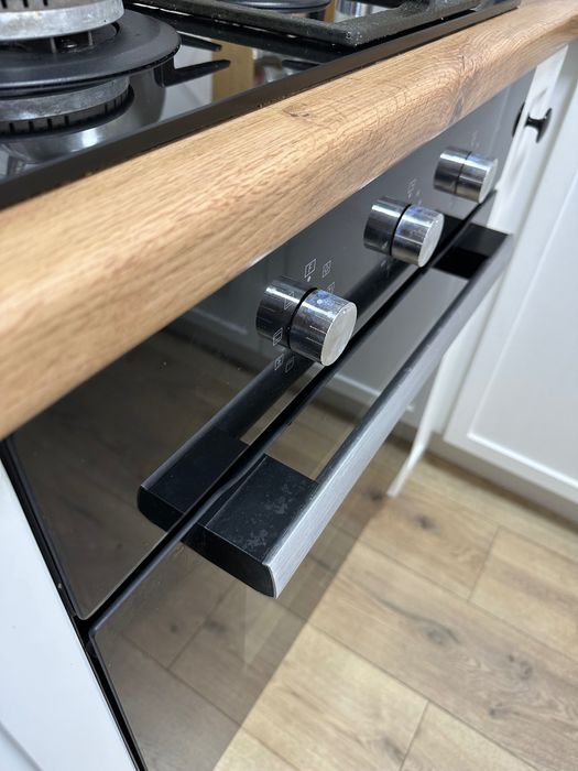 Продам духовой шкаф Midea 60x59,5x57,5 см