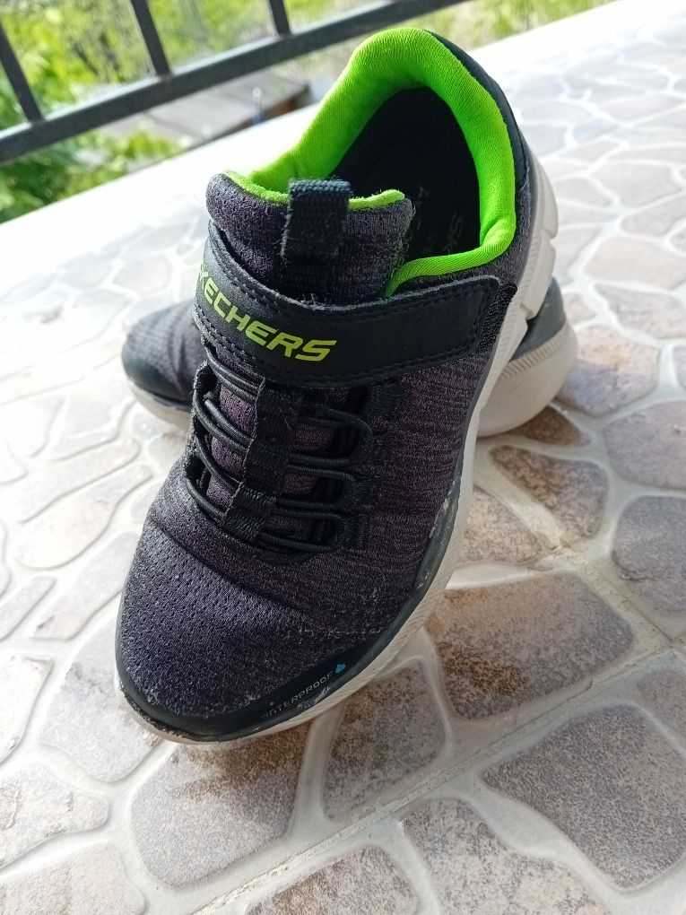 Pantofi sport adidasi copii Skechers 27.5 baieti interior masurat 17cm