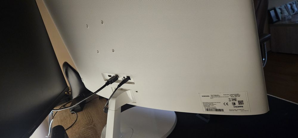 Monitor LED VA Samsung curbat 60hz