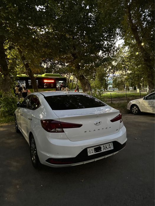 Hyundai Elantra 2.0 2020 Элантра