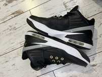 Продавам jordan aura 5