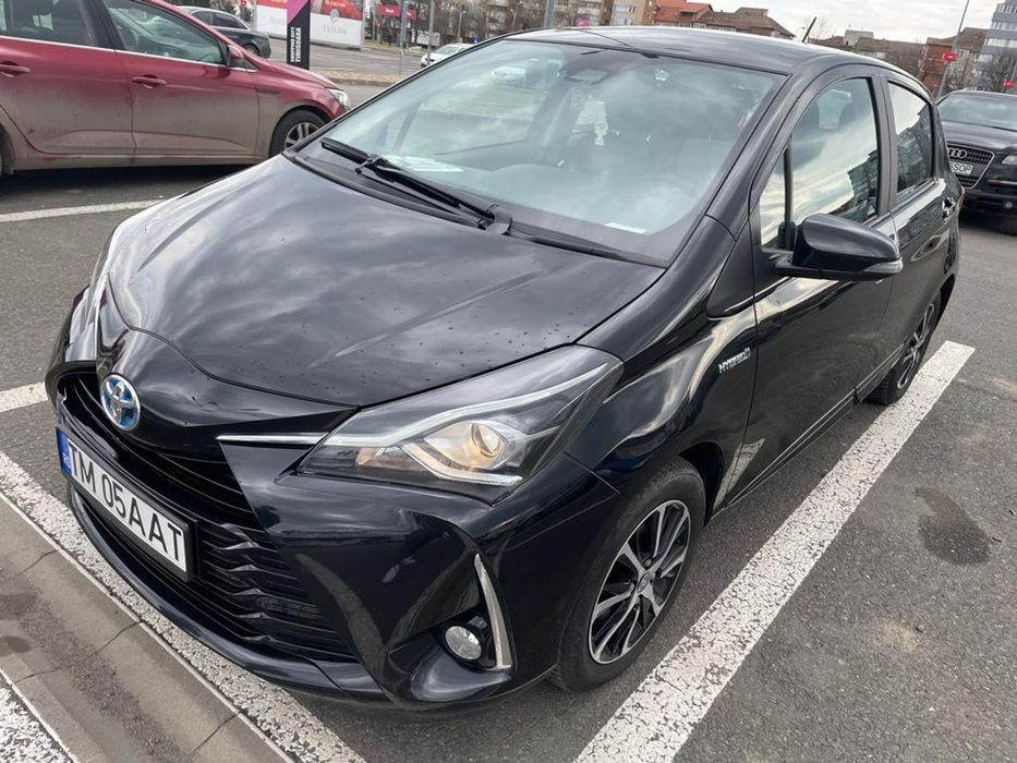 Toyota yaris hibrid 2020