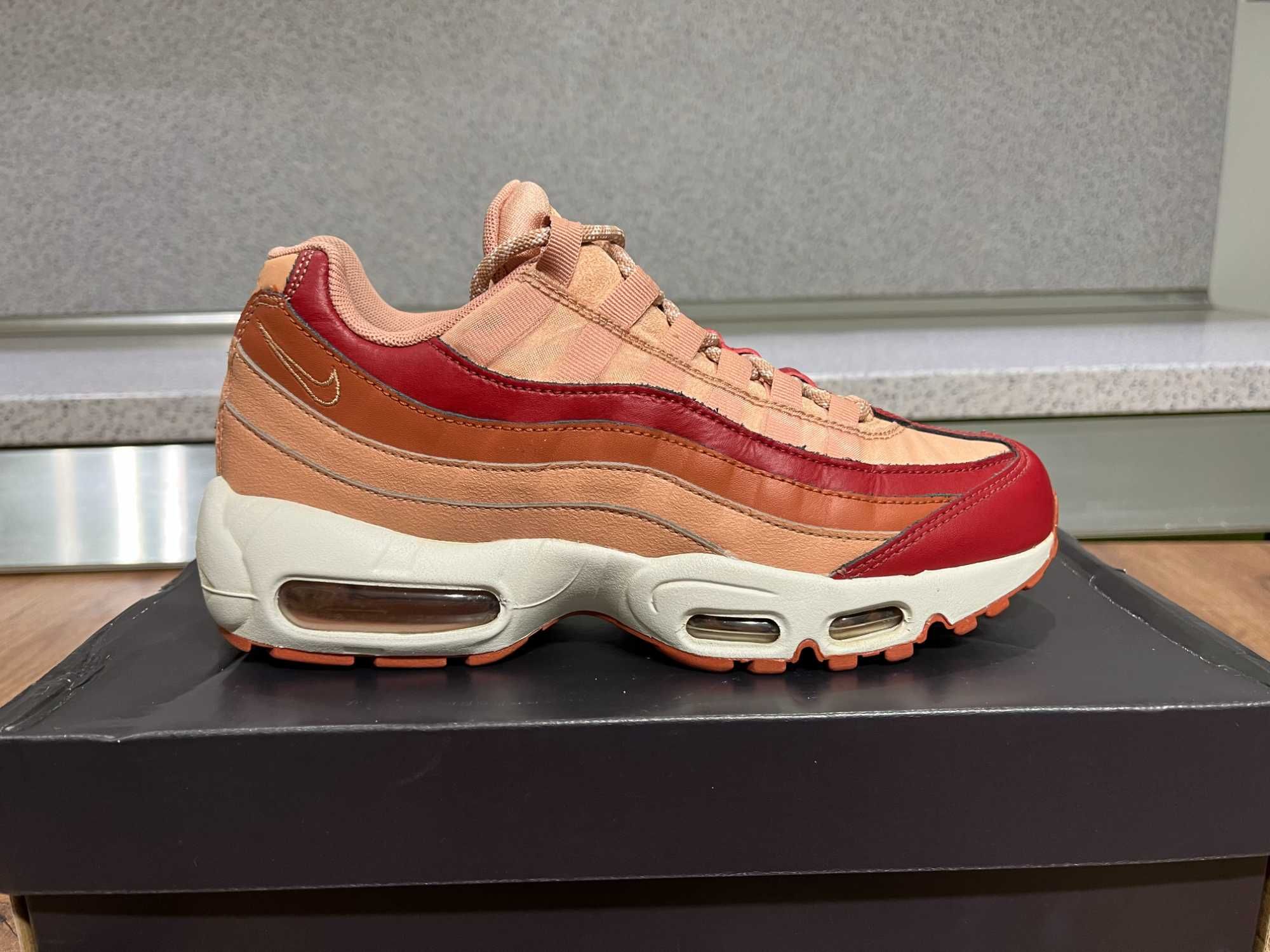 ОРИГИНАЛНИ *** Nike Air Max 95 / Team Crimson Dusty Peach