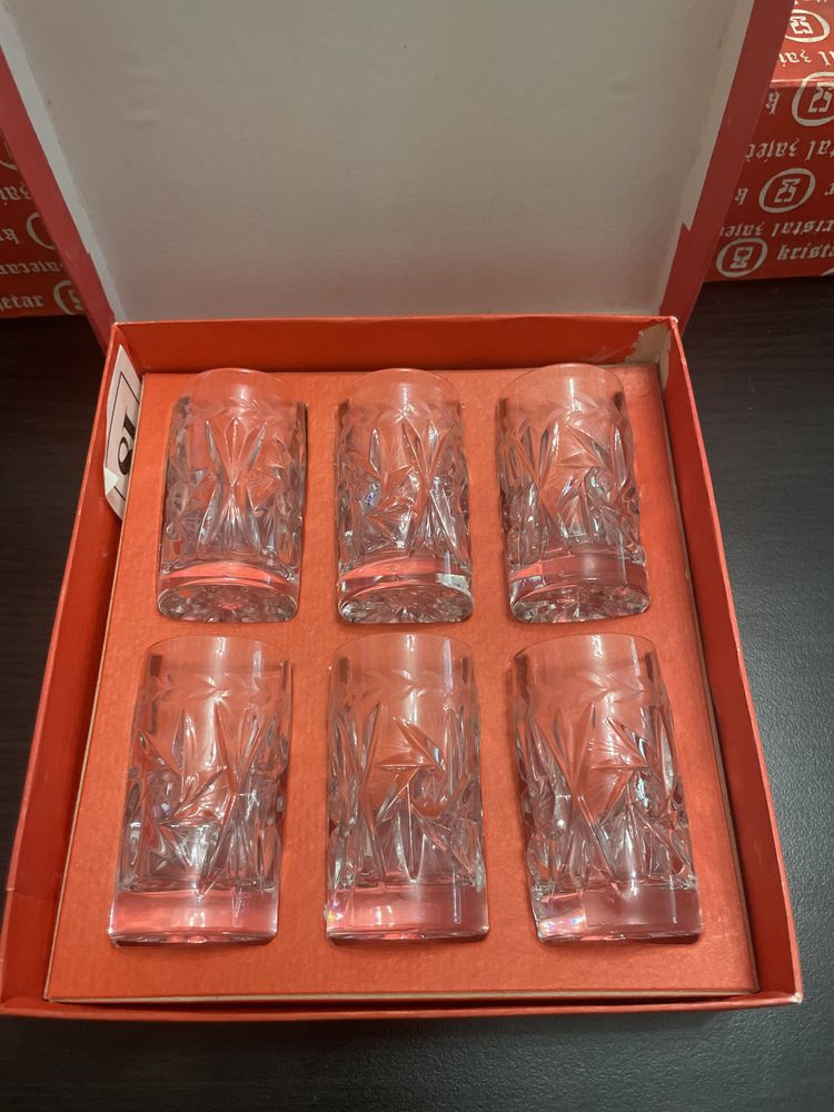 Комплект кристални чаши за ликьор
