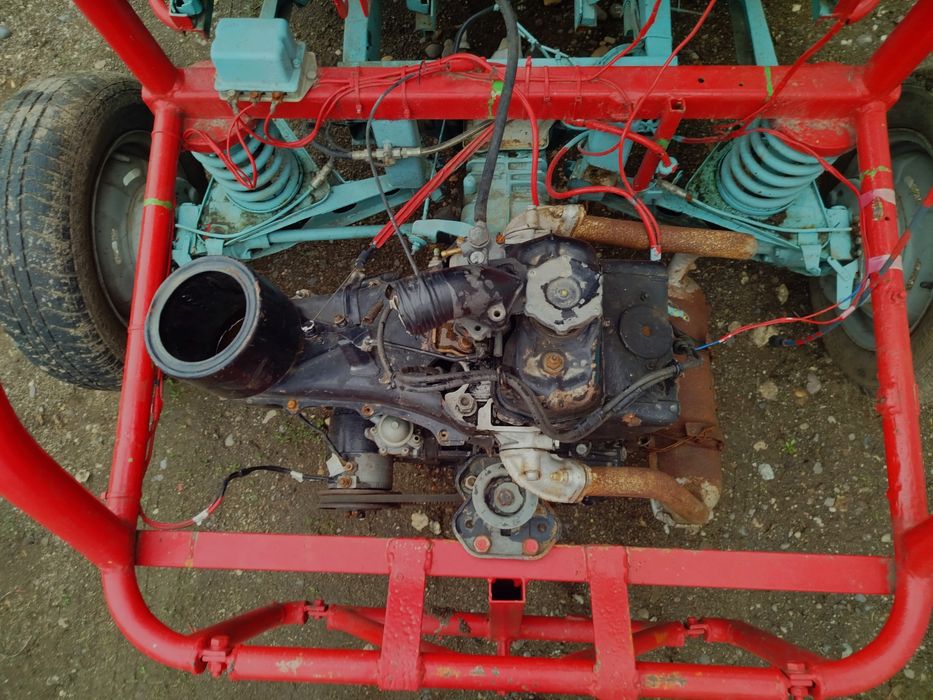 Vând buggy defect sau schimb