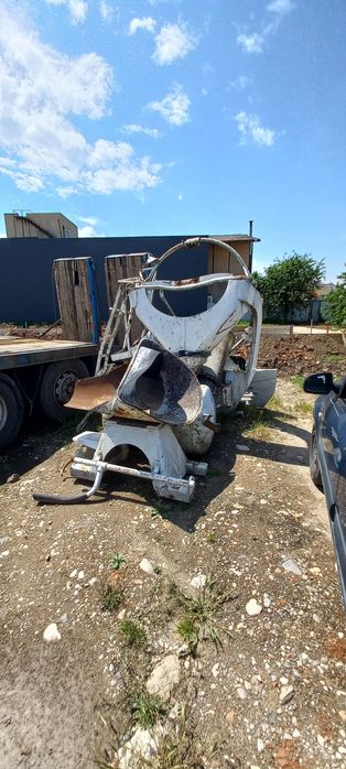 Vând piese betonieră Schwing Stetter