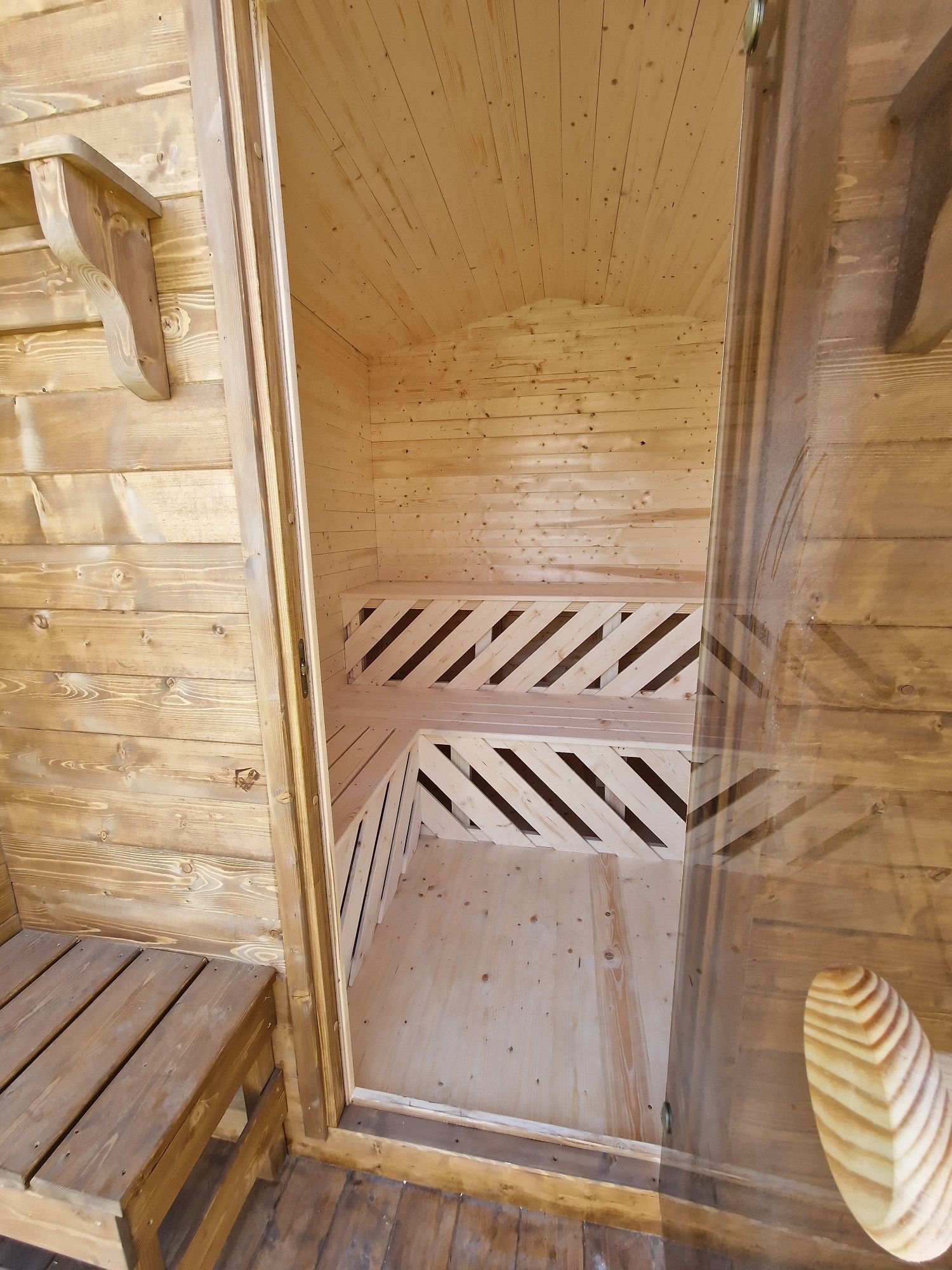 SAUNA EXTERIOARA de diferite modele SPA și esențe tratate