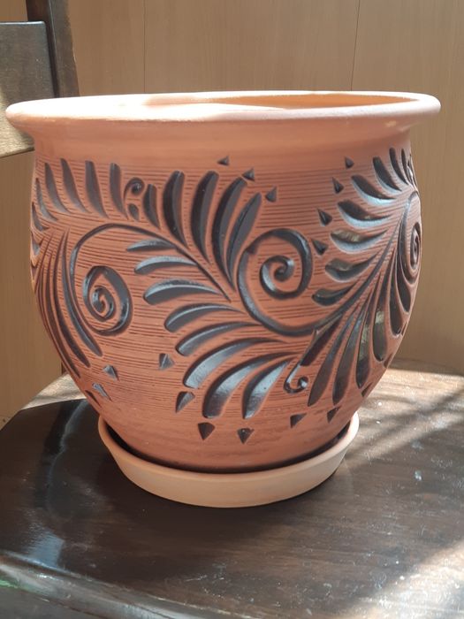 Горшок цветочный керамический