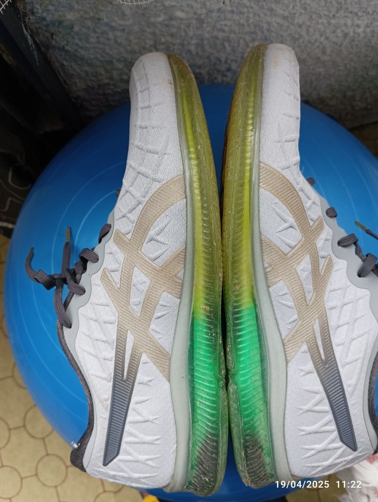 Asics quantum 360