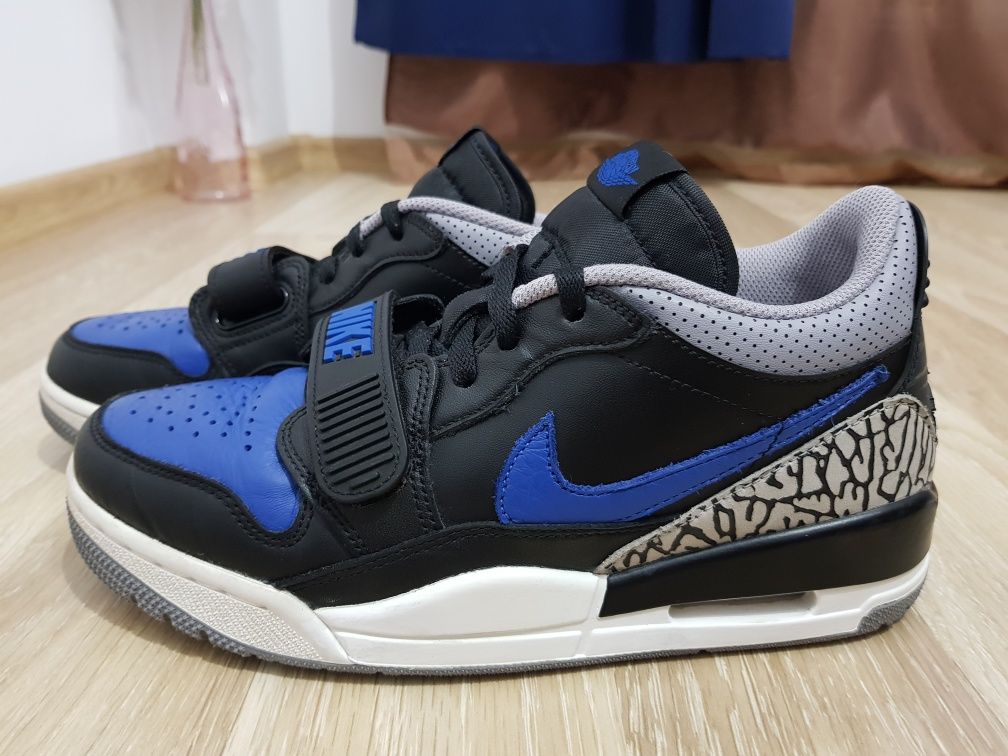 Adidasi Air Jordan mărimea 40 nike force boost