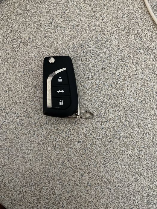 Продам ключ от авто тойота