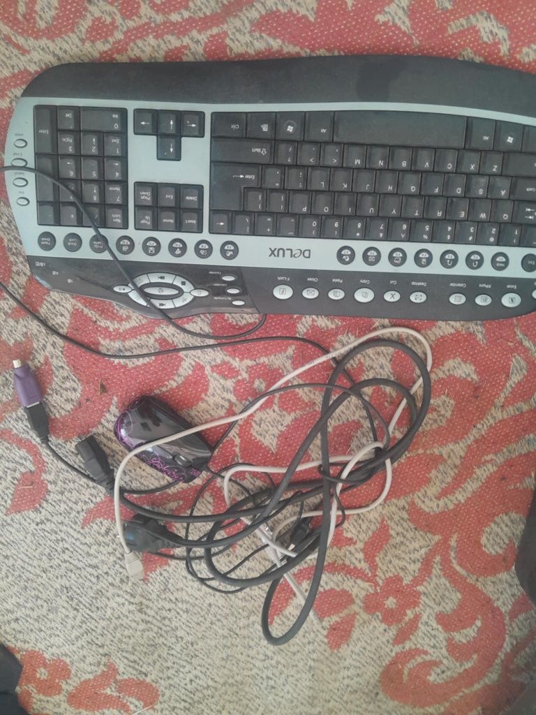 vând calculatoare