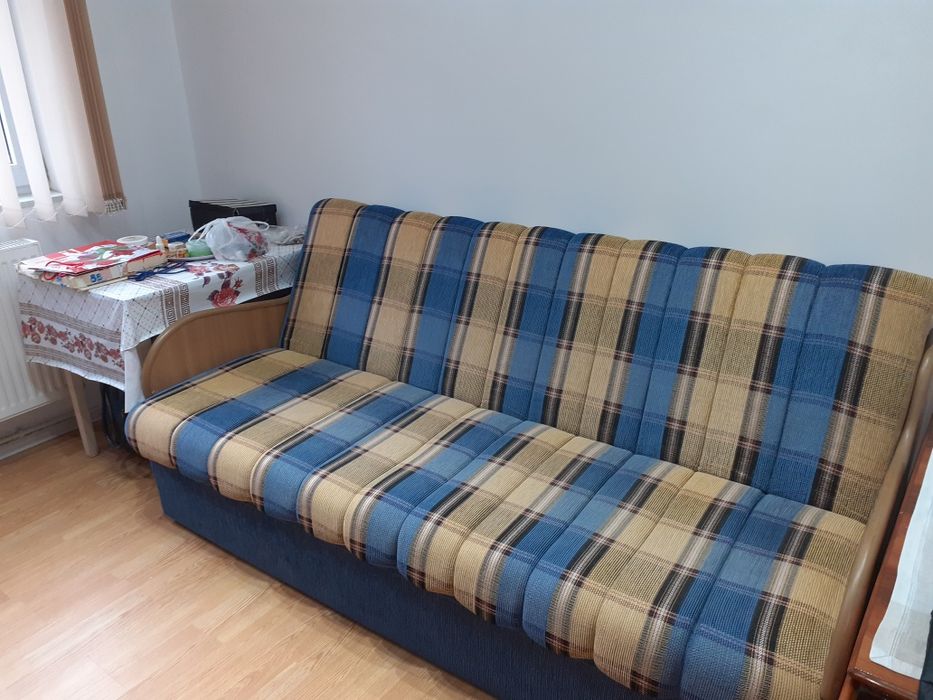 Vând canapea extensibila