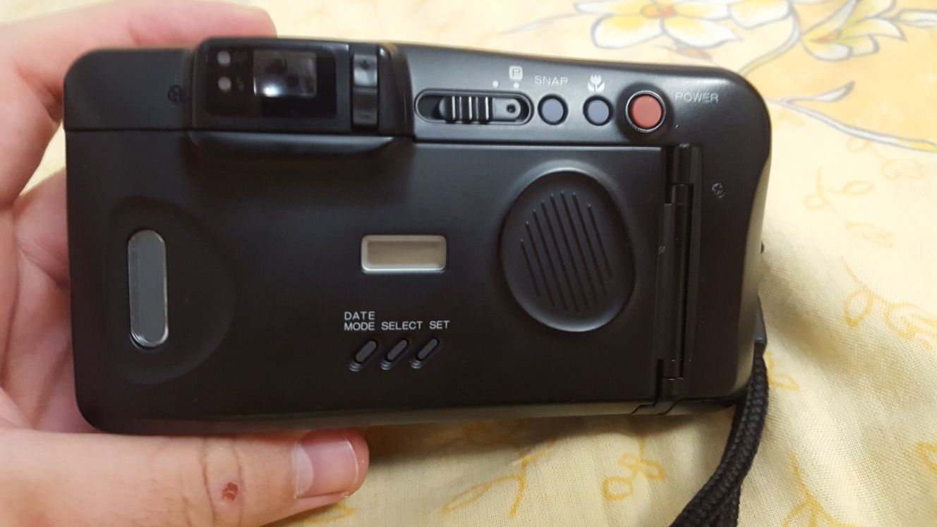 Fujifilm Super Zoom 115 Panorama (aparat foto pe film)