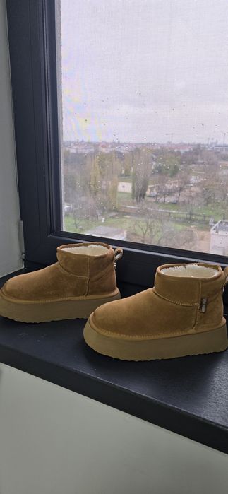 Cizme tip ugg maro marimea 36