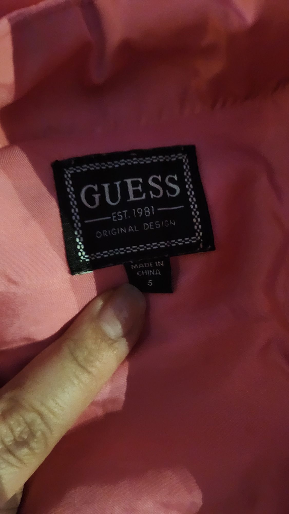 Оригинално яке guess