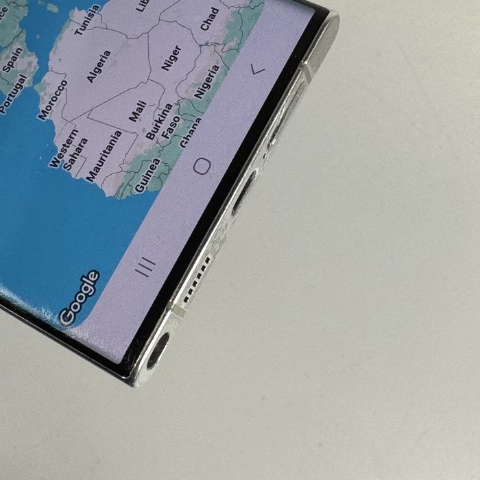 Samsung Galaxy S22 Ultra Alb Perlat 12GB RAM -256 GB memorie